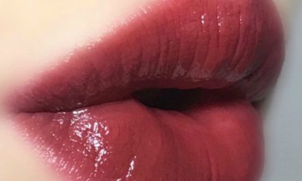 Cara Membuat Blurred Lips Yang Jadi Tren Di 2026