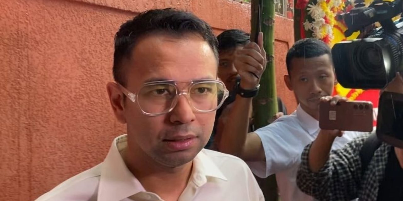 Raffi Ahmad Tinjau Lokasi Kereta Api Argo Bromo Anggrek