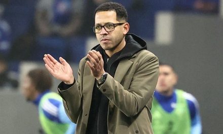 Chelsea Resmi Pecat Liam Rosenior Setelah Rentetan Hasil Buruk