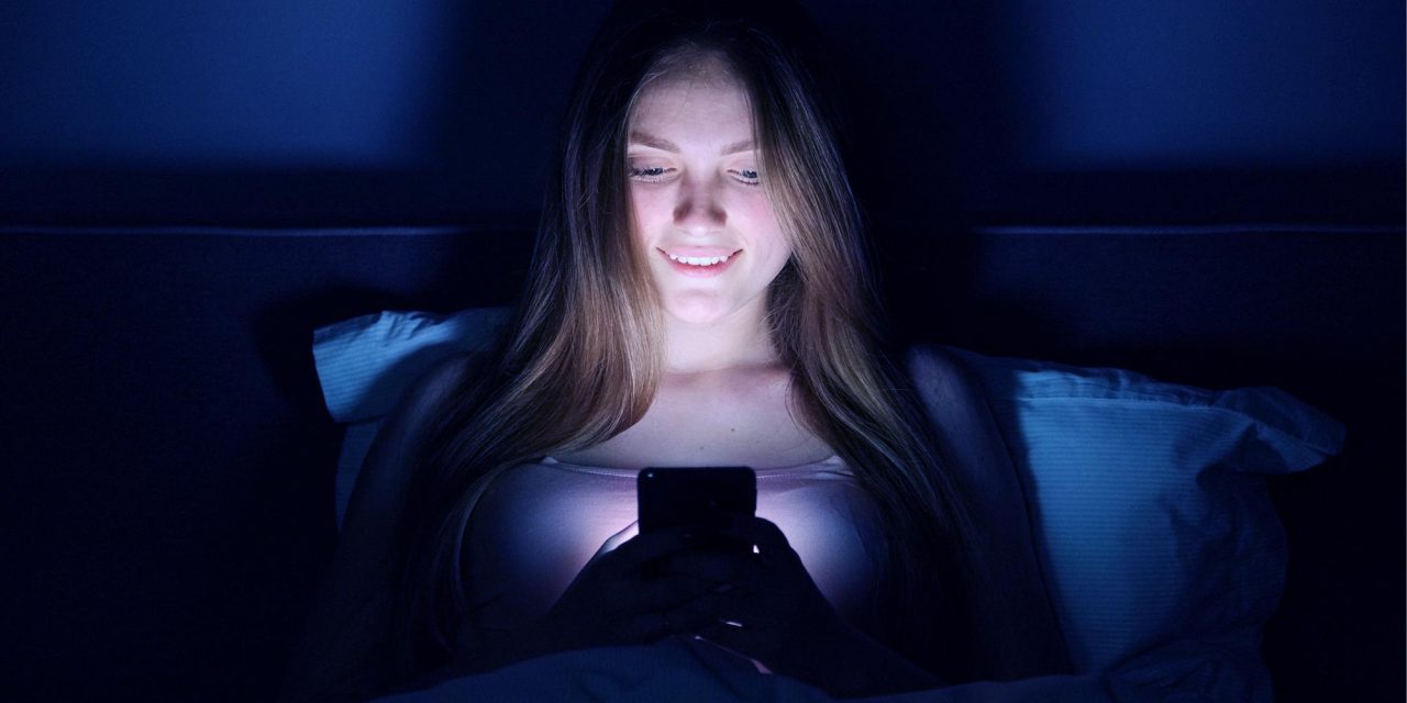 Cara Mengatur Screentime Agar Tidur Malam Lebih Berkualitas