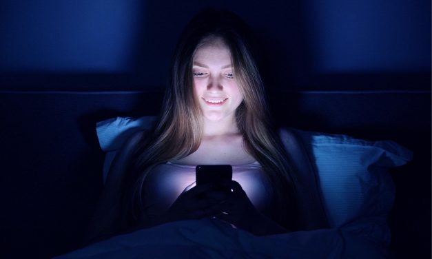 Cara Mengatur Screentime Agar Tidur Malam Lebih Berkualitas