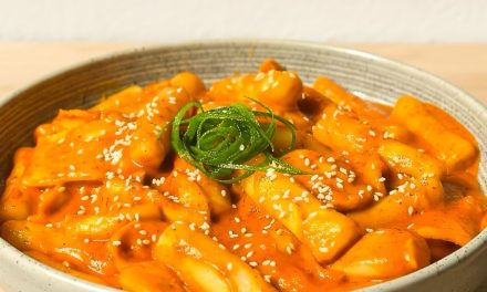 Inovasi Tteokbokki Rose Dengan Sentuhan Rempah Kari Viral