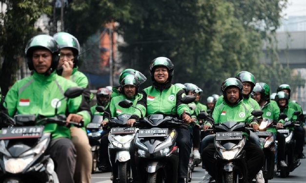 Pemerintah Resmi Pangkas Potongan Aplikasi Driver Ojol Jadi 8%