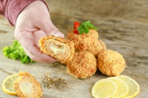 Sensasi Crispy Cheese Bombs: Ledakan Keju Meleleh Yang Viral