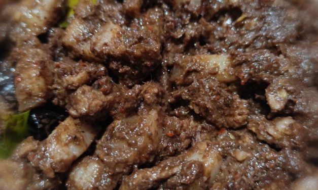 Mengenal Saksang, Olahan Daging Berbumbu Rempah Kaya Rasa