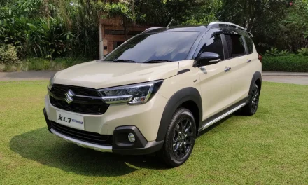 Suzuki XL7 Zeta Hadirkan Promo Cicilan Dan Garansi Baterai