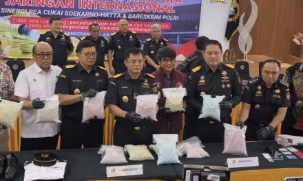 Pilot Malaysia Tersangka Penyelundupan 26 Kg Sabu Dan Ekstasi
