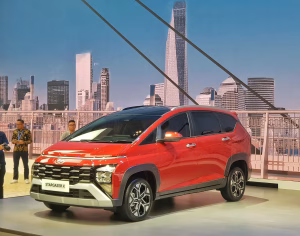 Hyundai STARGAZER X Prime: Tampil Dengan Aksen Merah