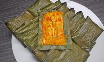 Kue Sumping Khas Sunda: Camilan Ketan Kukus Daun Pisang