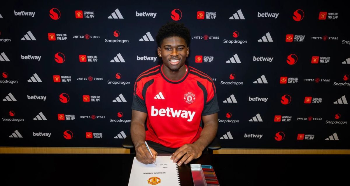 Gelandang Muda Carlos Baleba Dari Brighton Resmi Di Rekrut MU