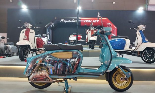 Royal Alloy GP150 Clear Case Edisi Terbatas Resmi Mengaspal